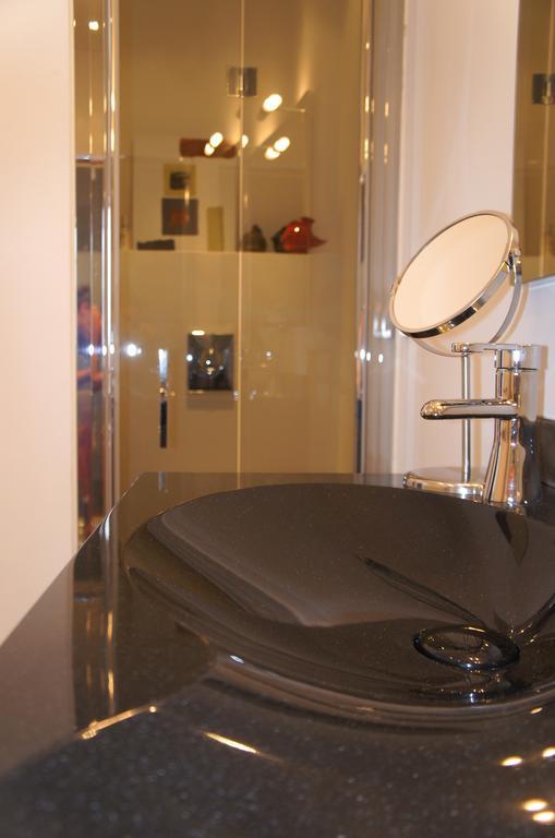 Le Louvre Apartment Ментона Екстериор снимка