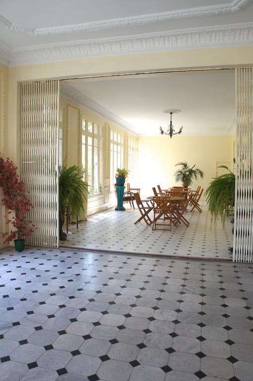 Le Louvre Apartment Ментона Екстериор снимка