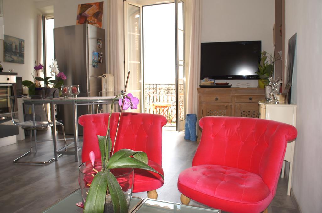 Le Louvre Apartment Ментона Екстериор снимка