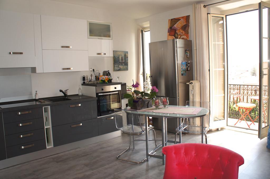 Le Louvre Apartment Ментона Екстериор снимка